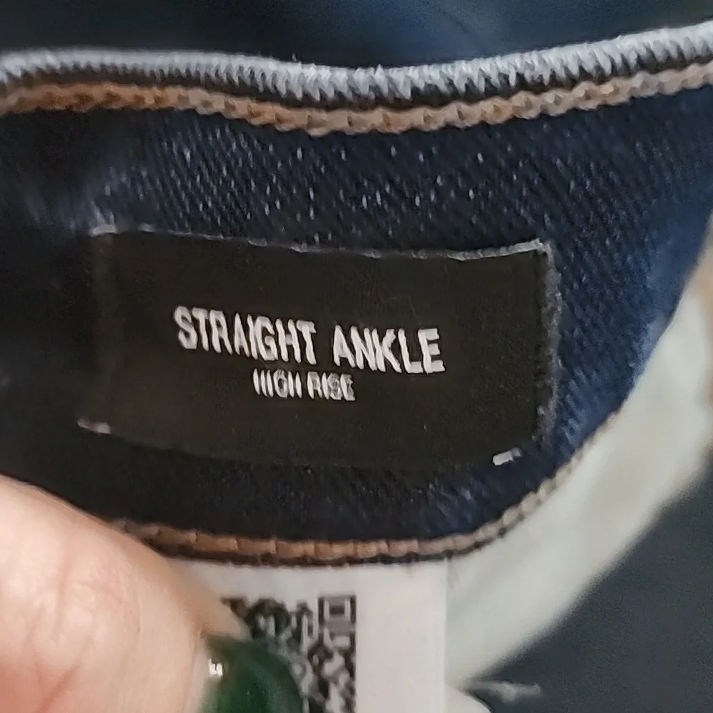 Express High Rise Jeans - Picture 3 of 3
